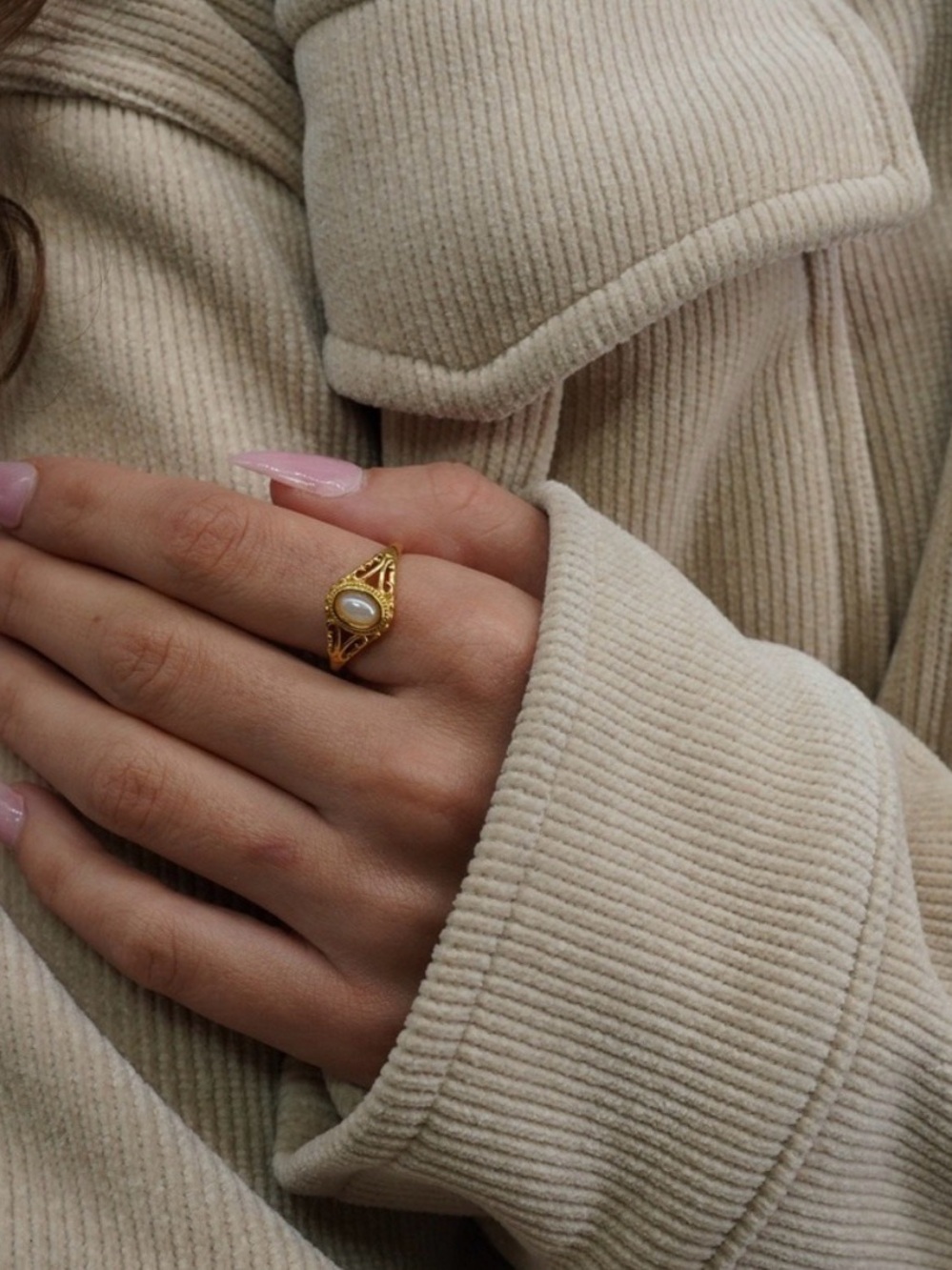 Pearl Ring 18K Gold Stainless Steel Size 8 - Picture 5 of 8